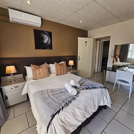 Lion Lodge Bloemfontein Exteriér fotografie
